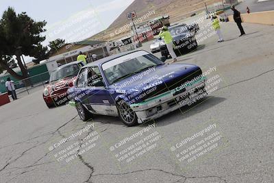 media/Jun-01-2025-CalClub SCCA (Sun) [[eae223c5dd]]/Around pit/